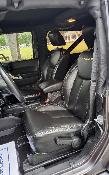 Jeep Wrangler Sahara 4WD 2014 Jeep Wrangler Sahara 4WD 2014