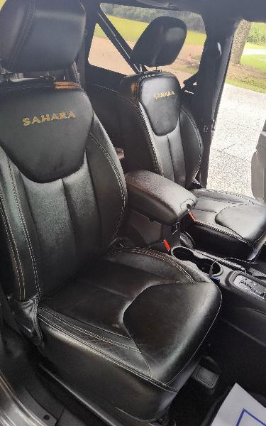 Jeep Wrangler Sahara 4WD 2014 Jeep Wrangler Sahara 4WD 2014