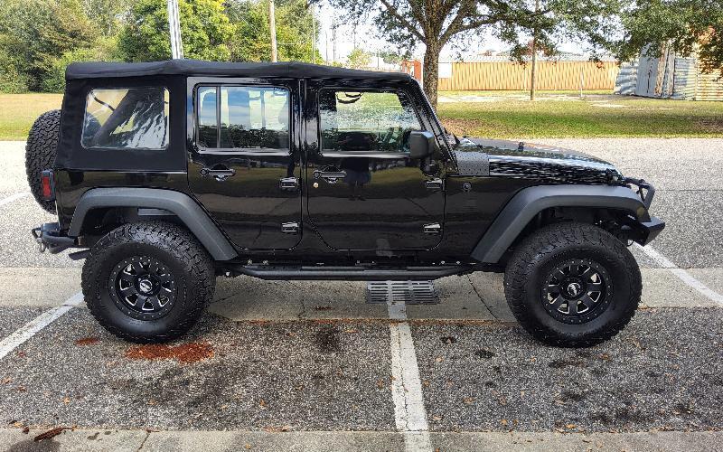 Jeep Wrangler Unlimited Sport 4WD 2015