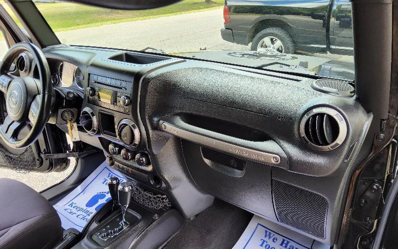 Jeep Wrangler Unlimited Sport 4WD 2015