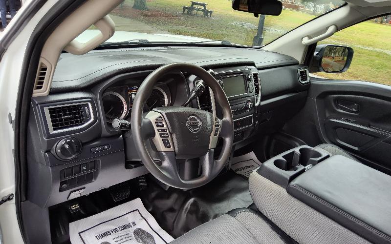 Nissan Titan S Crew Cab 2WD 2019