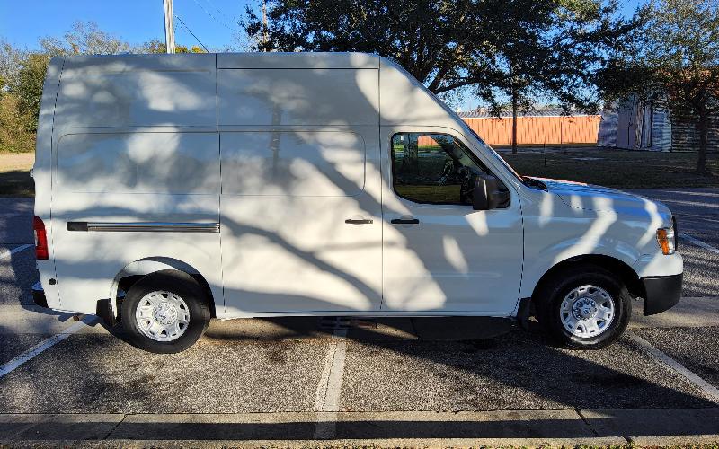Nissan NV Cargo 2500 HD S V6 High Roof 2020