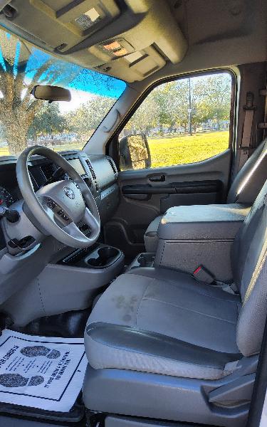 Nissan NV Cargo 2500 HD S V6 High Roof 2020