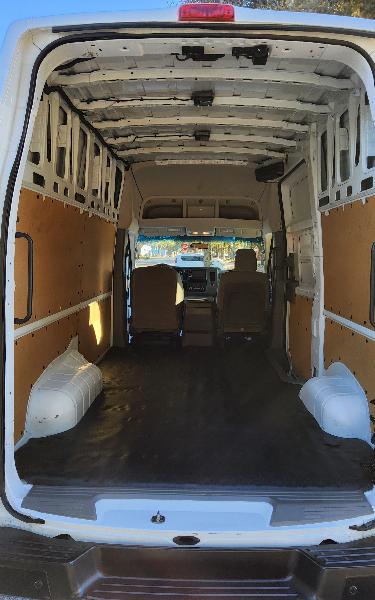 Nissan NV Cargo 2500 HD S V6 High Roof 2020