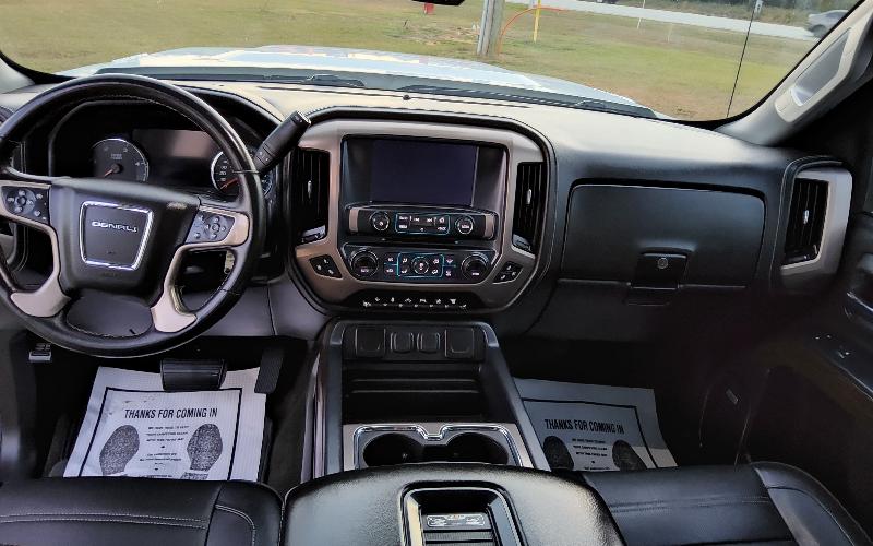 GMC Sierra 3500HD Denali Crew Cab 4WD 2017