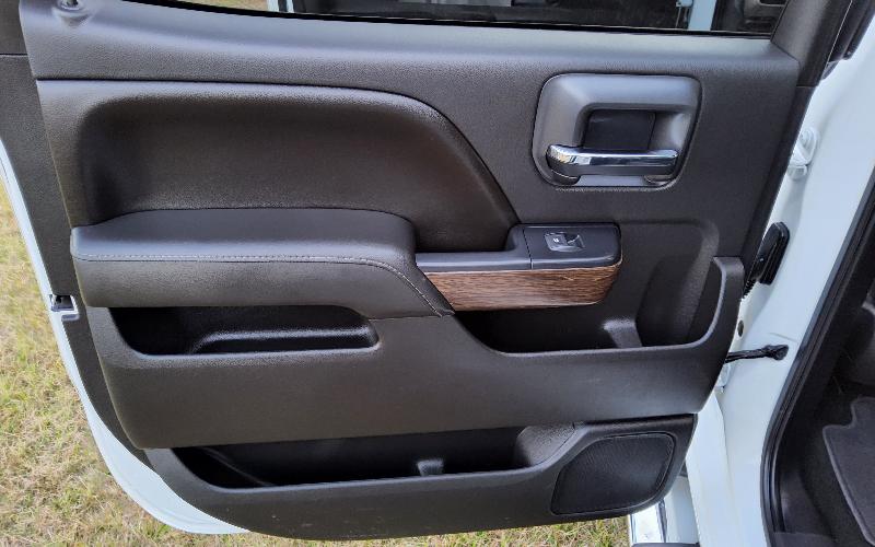 GMC Sierra 3500HD Denali Crew Cab 4WD 2017