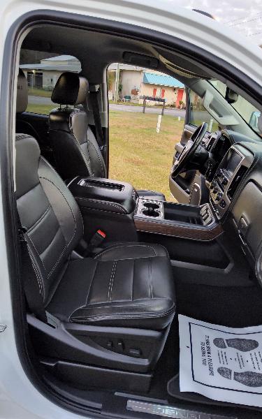 GMC Sierra 3500HD Denali Crew Cab 4WD 2017