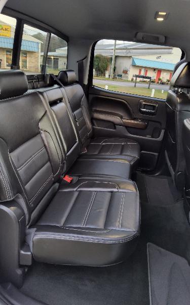 GMC Sierra 3500HD Denali Crew Cab 4WD 2017