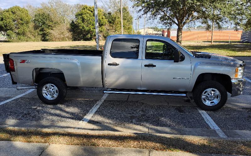 Chevrolet Silverado 2500HD Work Truck Crew Cab Std. Box 4WD 2008