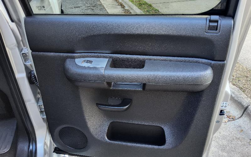 Chevrolet Silverado 2500HD Work Truck Crew Cab Std. Box 4WD 2008