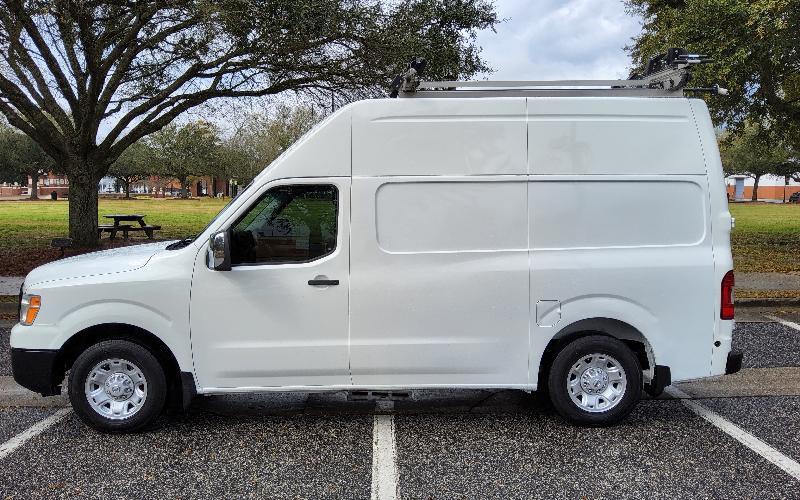 Nissan NV Cargo 2500 HD SV V8 High Roof 2021