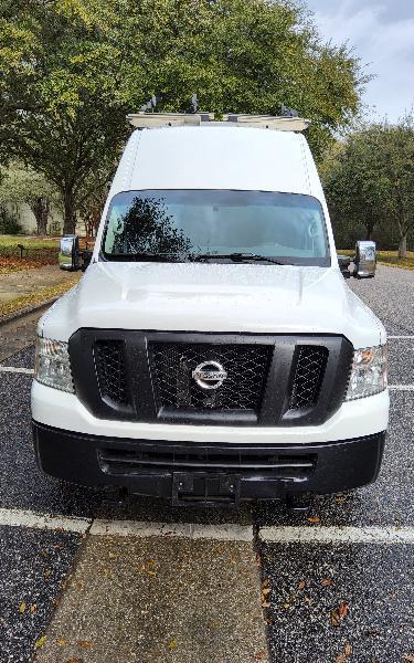 Nissan NV Cargo 2500 HD SV V8 High Roof 2021