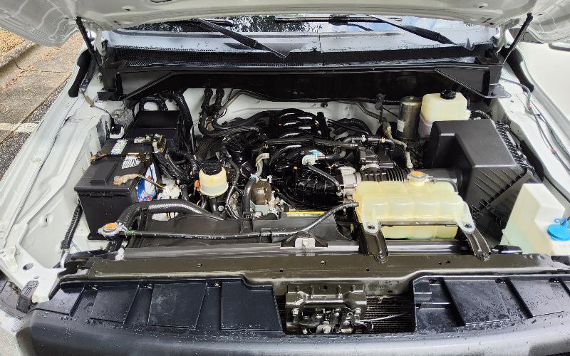 Nissan NV Cargo 2500 HD SV V8 High Roof 2021