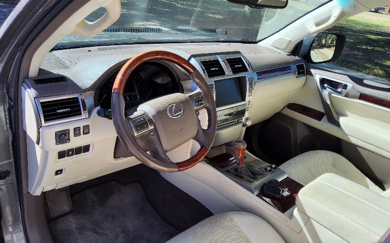 Lexus GX 460 Sport Utility 2011