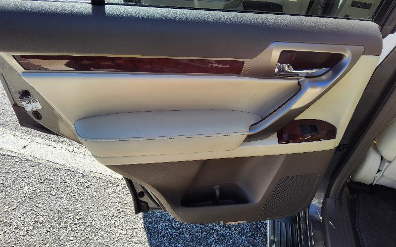 Lexus GX 460 Sport Utility 2011