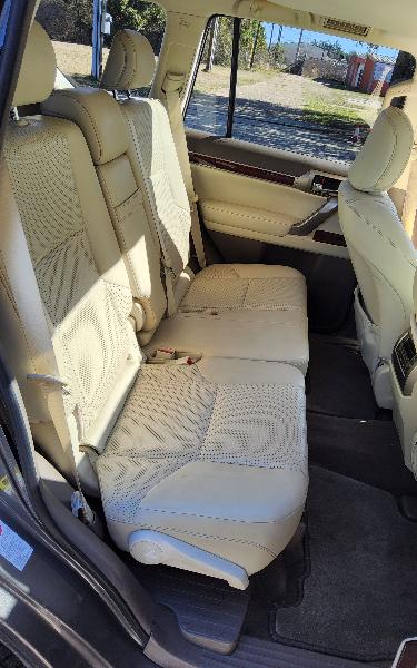 Lexus GX 460 Sport Utility 2011