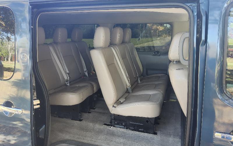 Nissan NV Passenger 3500 SL V8 2021