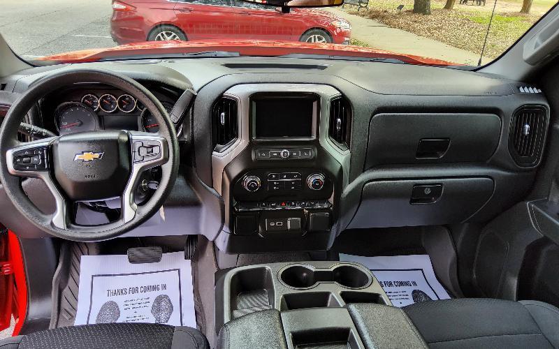 Chevrolet Silverado 1500 Custom Crew Cab Short Box 2WD 2021