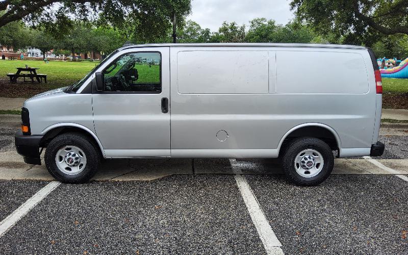 GMC Savana G2500 Cargo 2017