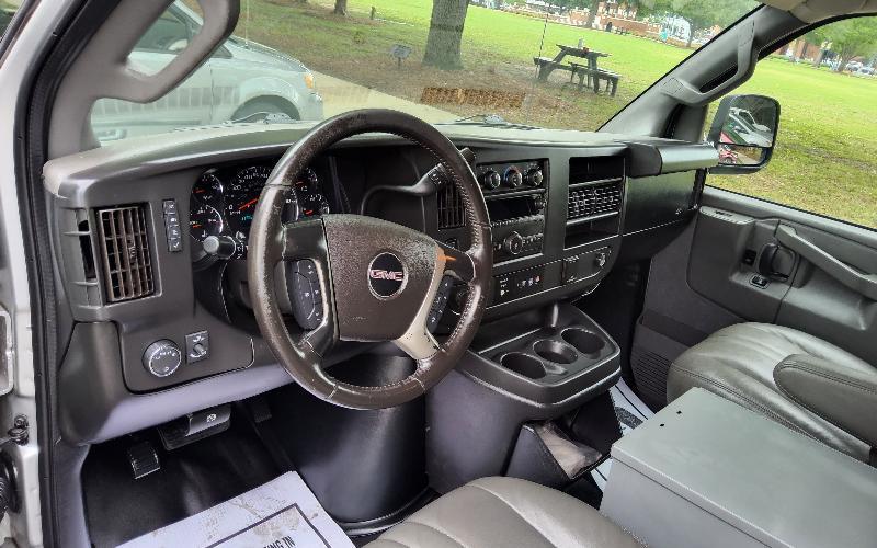 GMC Savana G2500 Cargo 2017