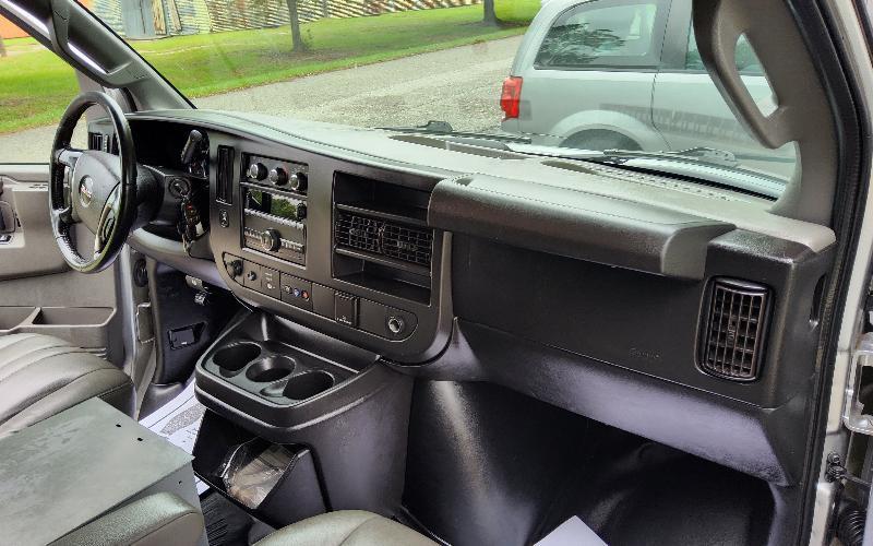 GMC Savana G2500 Cargo 2017