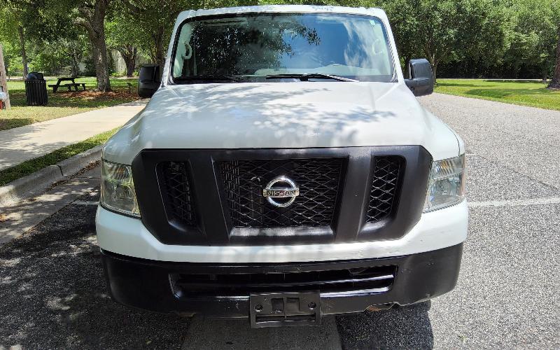 Nissan NV Cargo 2500 HD S V6 2017
