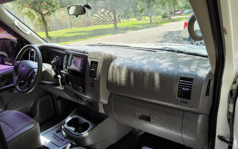 Nissan NV Cargo 2500 HD S V6 2017
