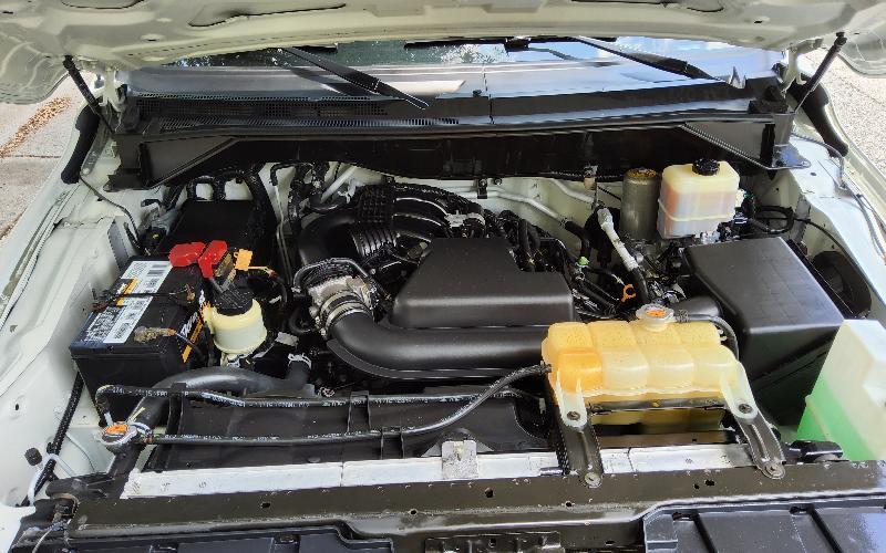 Nissan NV Cargo 2500 HD S V6 2017