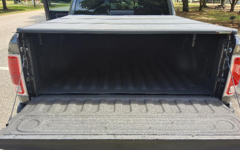 RAM 1500 Laramie Crew Cab SWB 4WD 2015