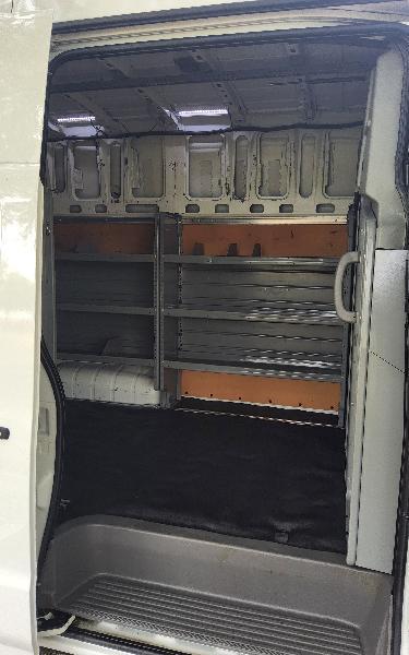 Nissan NV Cargo 2500 HD S V8 High Roof 2017