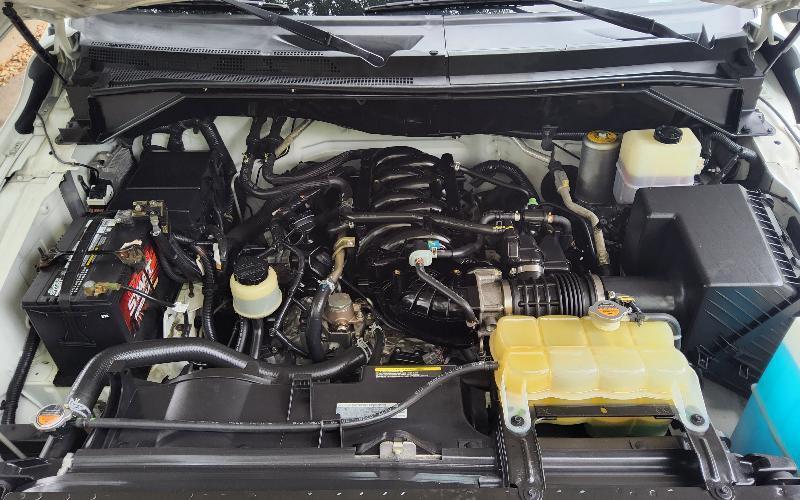 Nissan NV Cargo 2500 HD S V8 High Roof 2017