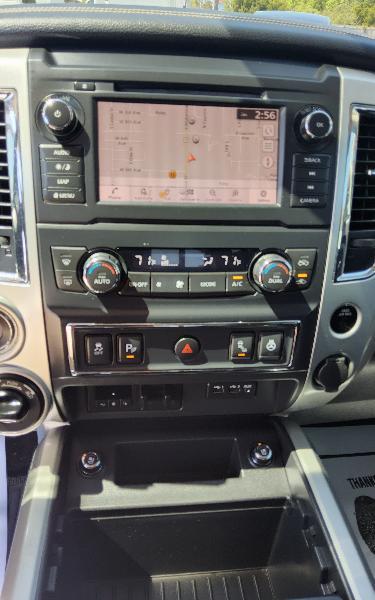 Nissan Titan SV Crew Cab 4WD 2019