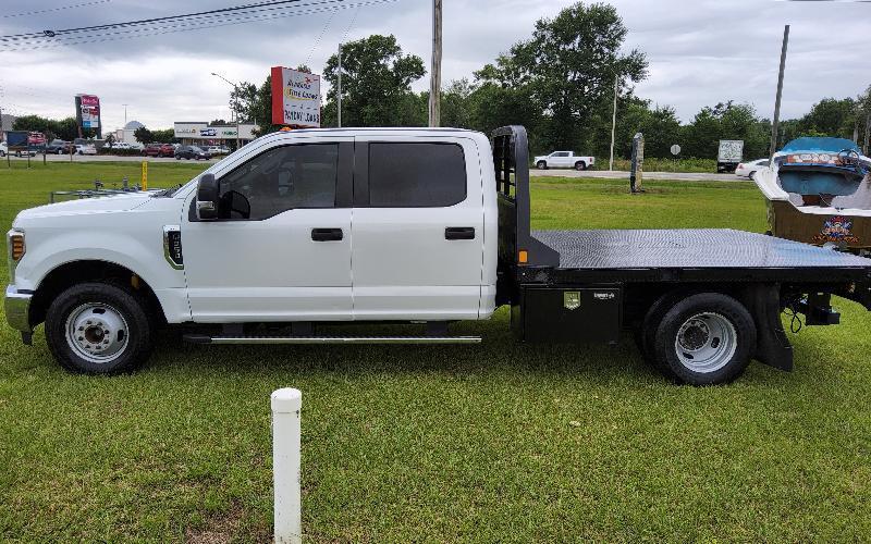 Ford F-350 SD XL Crew Cab Long Bed DRW 2WD 2019