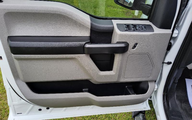 Ford F-350 SD XL Crew Cab Long Bed DRW 2WD 2019