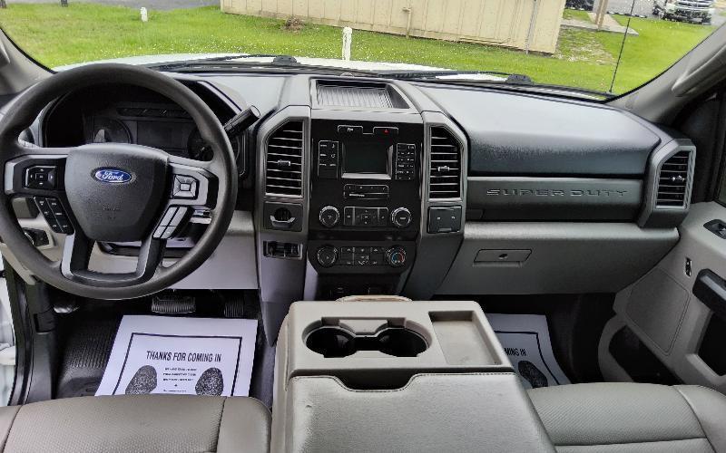 Ford F-350 SD XL Crew Cab Long Bed DRW 2WD 2019