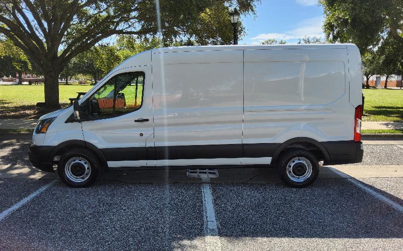 Ford Transit 250 Van Med. Roof w/Sliding Pass. 130-in. WB 2021