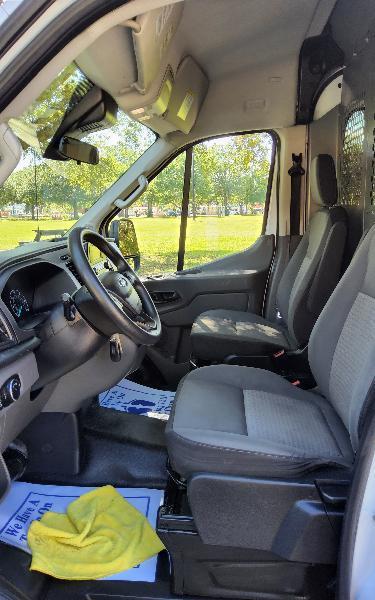 Ford Transit 250 Van Med. Roof w/Sliding Pass. 130-in. WB 2021