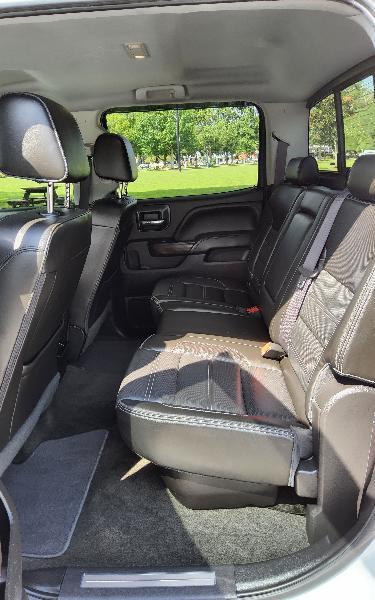 GMC Sierra 2500HD Denali Crew Cab 4WD 2017