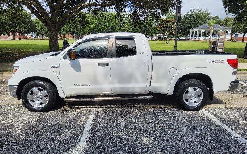 Toyota Tundra SR5 Double Cab 6AT 2WD 2007