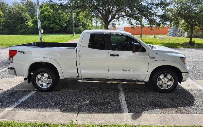 Toyota Tundra SR5 Double Cab 6AT 2WD 2007