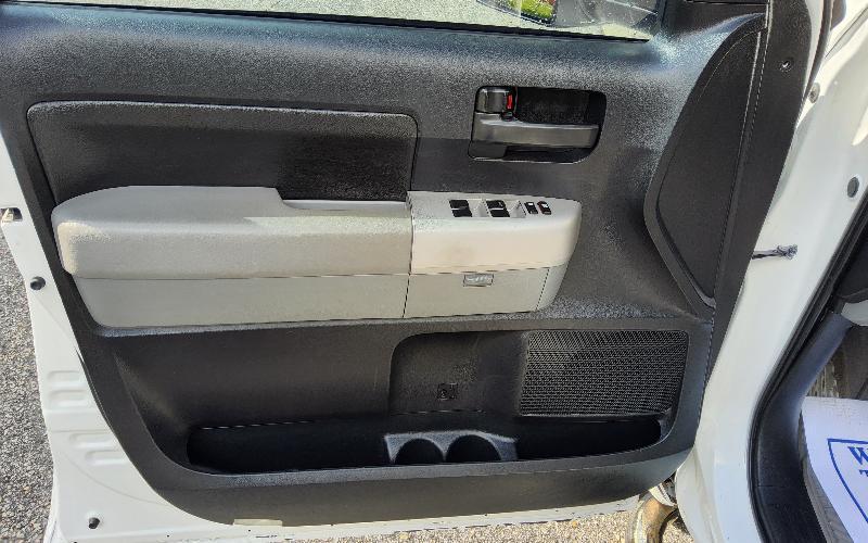 Toyota Tundra SR5 Double Cab 6AT 2WD 2007