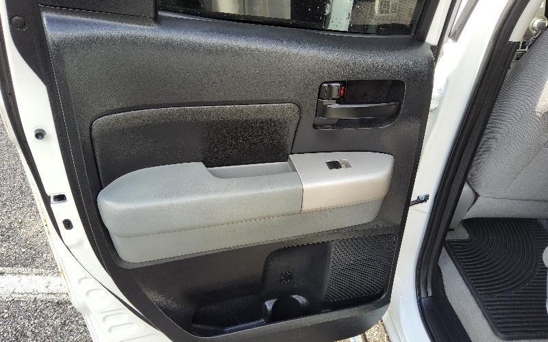 Toyota Tundra SR5 Double Cab 6AT 2WD 2007