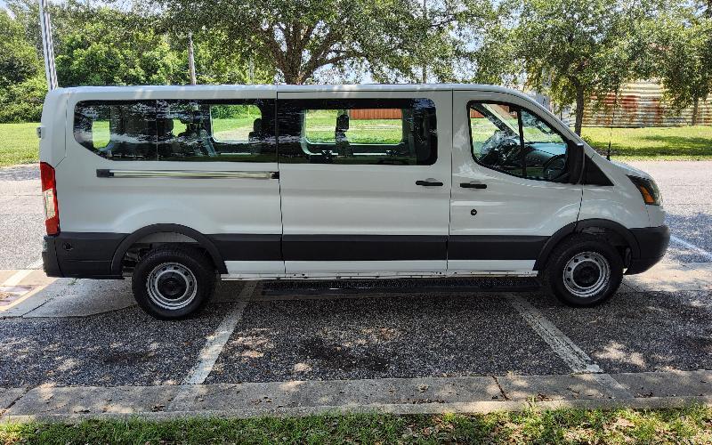 Ford Transit 350 Wagon Low Roof XL w/Sliding Pass. 148-in. WB 2016