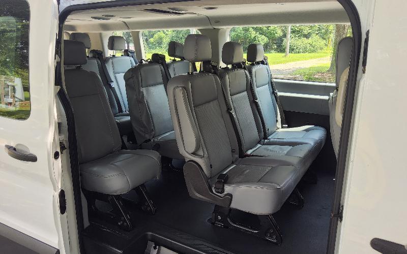 Ford Transit 350 Wagon Low Roof XL w/Sliding Pass. 148-in. WB 2016