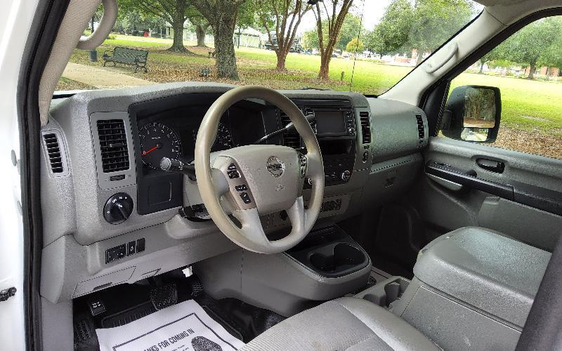 Nissan NV Cargo 2500 HD S V6 2020