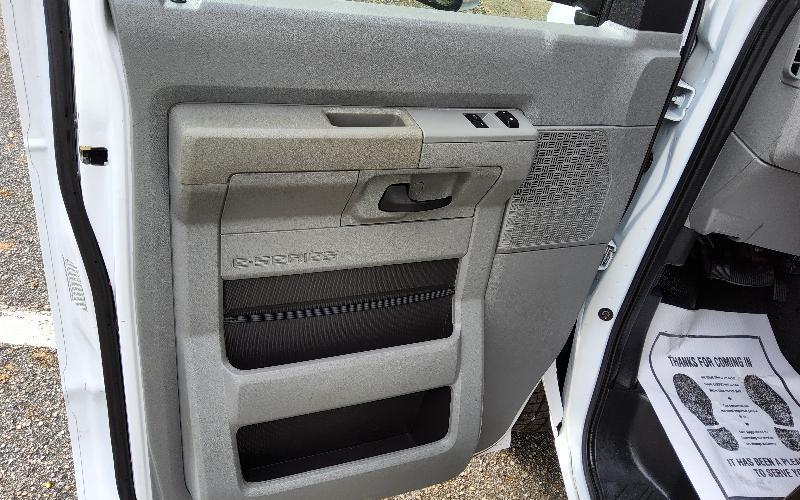 Ford Econoline E350 2019
