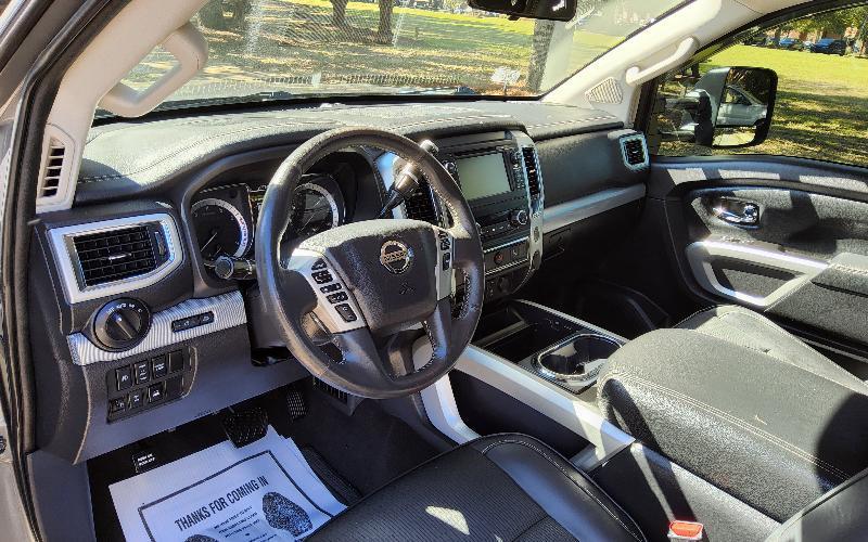 Nissan Titan SV King Cab 4WD 2017