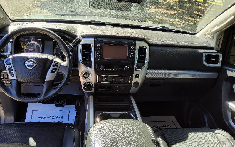 Nissan Titan SV King Cab 4WD 2017