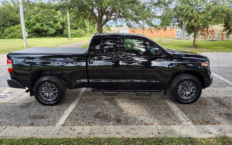 Toyota Tundra SR5 4.6L V8 Double Cab 2WD 2018