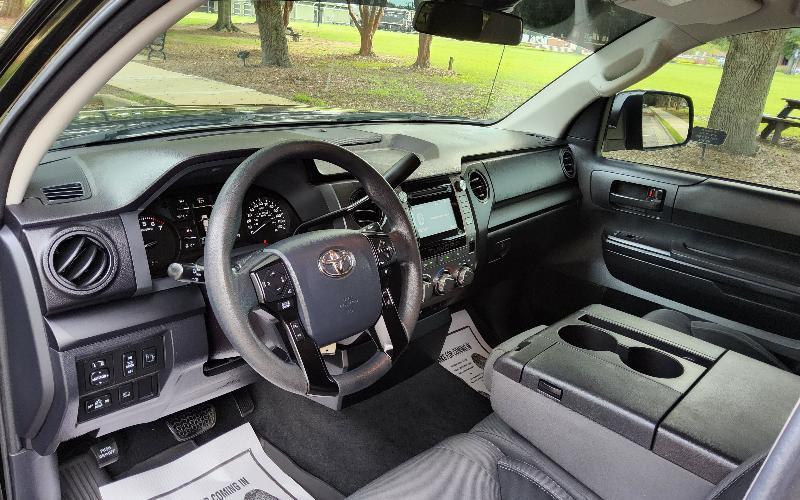 Toyota Tundra SR5 4.6L V8 Double Cab 2WD 2018